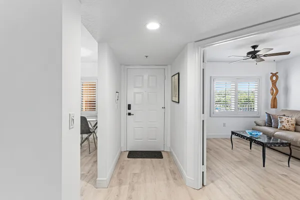 Property Slideshow image 3 of 48 | 5874 crystal shores dr 304, Boynton Beach, FL, 33437