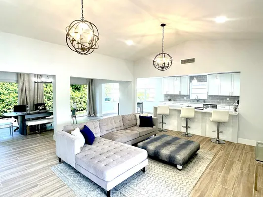 Property Slideshow image 2 of 10 | 10723 greentrail dr, Boynton Beach, FL, 33436