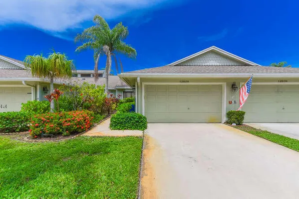 Property Slideshow image 3 of 41 | 12929 se berwick ct, Hobe Sound, FL, 33455