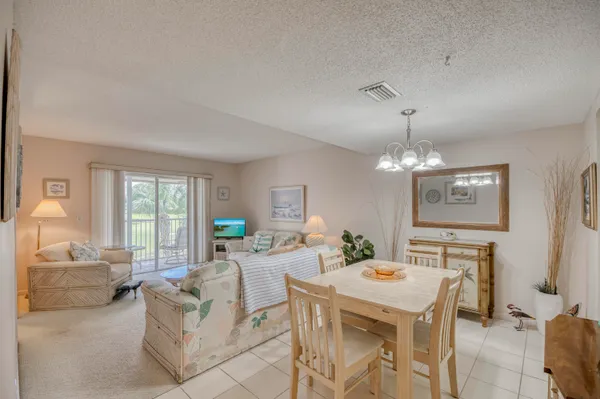 Property Slideshow image 3 of 22 | 18081 se country club dr 326, Jupiter, FL, 33469