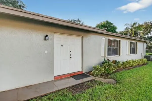 Property Slideshow image 3 of 48 | 1570 palmland dr, Boynton Beach, FL, 33436