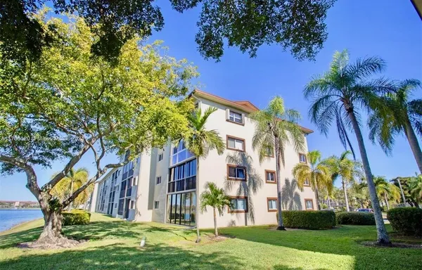 Property Slideshow image 3 of 27 | 1400 sw 131st way 408q, Pembroke Pines, FL, 33027