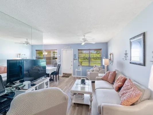 Property Slideshow image 3 of 66 | 16 vista gardens trl apt 105, Vero Beach, FL, 32962