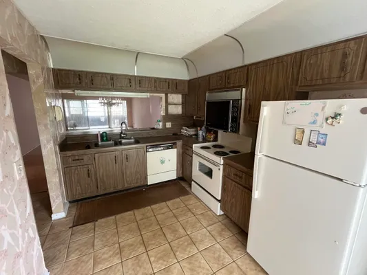 Property Slideshow image 3 of 9 | 7526 ace rd, Lake Worth, FL, 33467