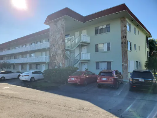 Property Slideshow image 3 of 28 | 3300 springdale blvd apt 318, Palm Springs, FL, 33461