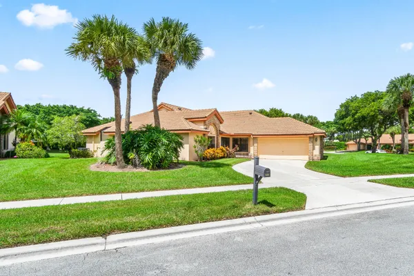 Property Slideshow image 3 of 34 | 7401 hearth stone ave, Boynton Beach, FL, 33472