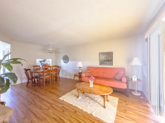 Property Slideshow image 3 of 21 | 2721 garden dr 312, Lake Worth, FL, 33461