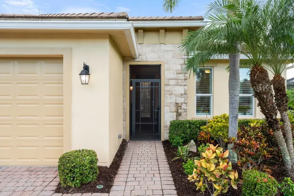 Property Slideshow image 3 of 47 | 9701 sw royal poinciana dr, Port Saint Lucie, FL, 34987