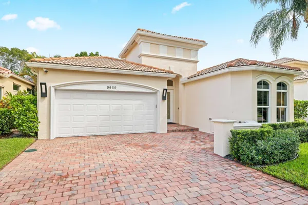 Property Slideshow image 3 of 60 | 9469 via elegante, Wellington, FL, 33411