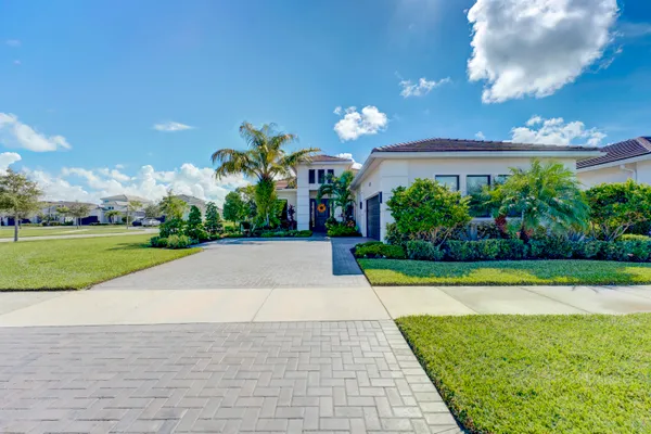 Property Slideshow image 3 of 55 | 5400 siesta key ln, Westlake, FL, 33470