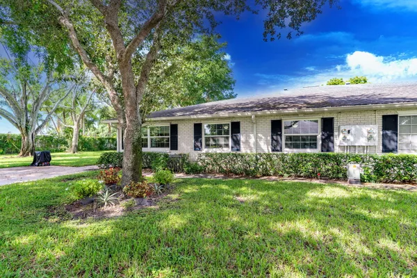 Property Slideshow image 2 of 72 | 10161 45th way s # 499, Boynton Beach, FL, 33436