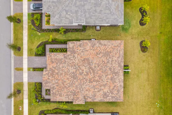 Property Slideshow image 3 of 44 | 27064 sw viterbo way, Port Saint Lucie, FL, 34986