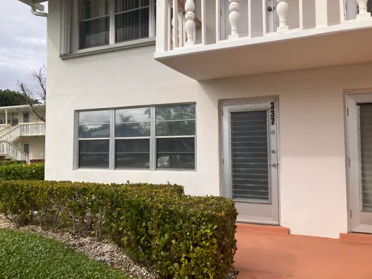 Property Slideshow image 2 of 30 | 337 camden o, West Palm Beach, FL, 33417