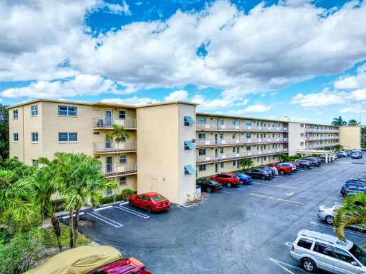 Property Slideshow image 2 of 41 | 2615 ne 3rd ct apt 317, Boynton Beach, FL, 33435