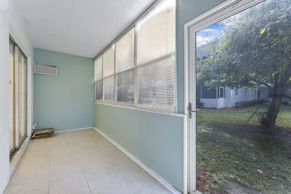 Property Slideshow image 2 of 27 | 877 flanders, Delray Beach, FL, 33484