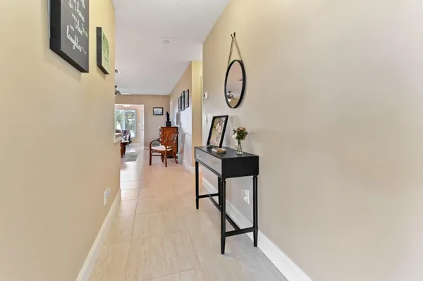 Property Slideshow image 3 of 27 | 200 leisure lake cir 106, Boynton Beach, FL, 33426