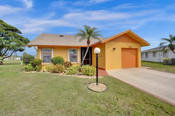 Property Slideshow image 3 of 47 | 3570 amalfi dr, West Palm Beach, FL, 33417