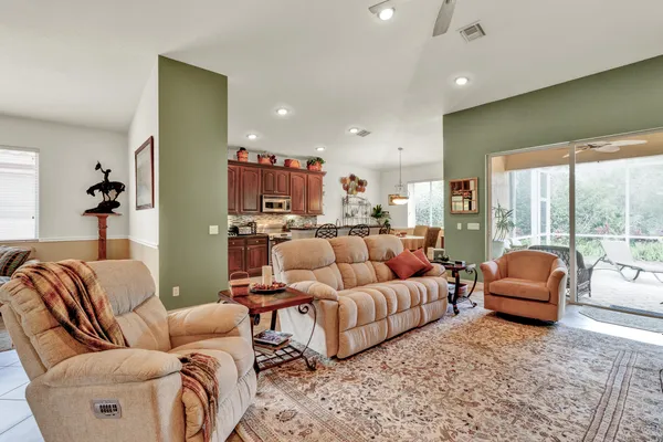 Property Slideshow image 3 of 39 | 6180 dorchester way, Vero Beach, FL, 32966