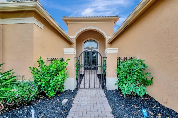Property Slideshow image 2 of 85 | 7136 corning cir, Boynton Beach, FL, 33437