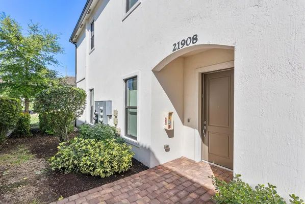 Property Slideshow image 3 of 40 | 21908 canadensis cir # 101, Boca Raton, FL, 33428