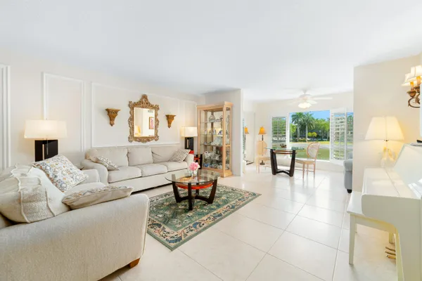 Property Slideshow image 3 of 26 | 12560 majesty cir apt 208, Boynton Beach, FL, 33437