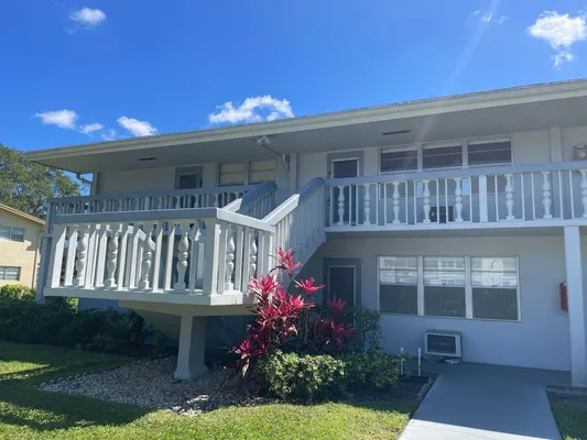 Property Slideshow image 2 of 15 | 134 upminster f, Deerfield Beach, FL, 33442