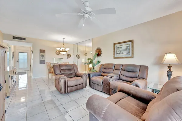 Property Slideshow image 3 of 61 | 2951 nw 46th ave 403, Lauderdale Lakes, FL, 33313