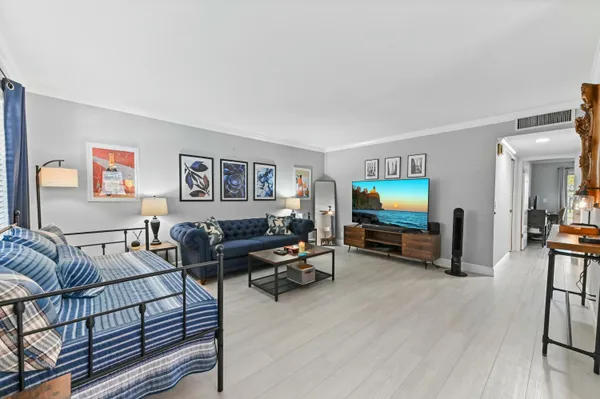 Property Slideshow image 3 of 27 | 279 normandy f, Delray Beach, FL, 33484