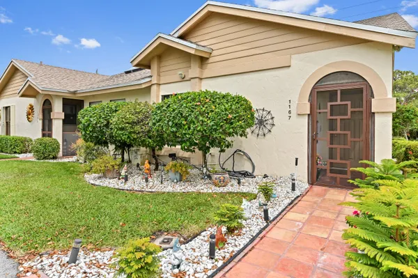 Property Slideshow image 3 of 50 | 1167 nw 23rd ln, Delray Beach, FL, 33445