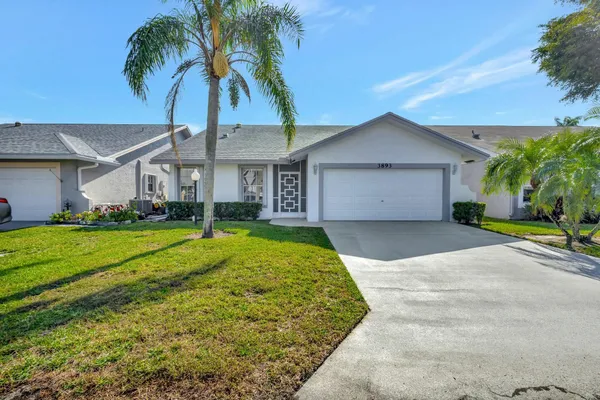 Property Slideshow image 2 of 65 | 3893 dafilee cir, West Palm Beach, FL, 33417