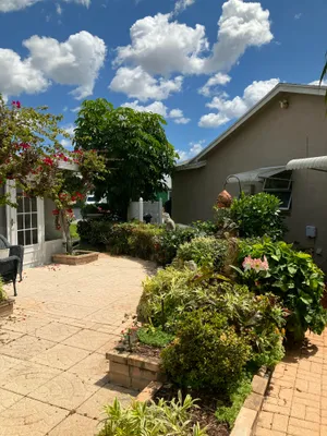 Property Slideshow image 2 of 27 | 7261 pine forest cir, Lake Worth, FL, 33467