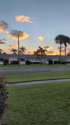 Property Slideshow image 2 of 17 | 2739 dudley dr c, West Palm Beach, FL, 33415