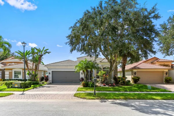 Property Slideshow image 2 of 38 | 9752 donato way, Lake Worth, FL, 33467