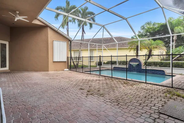 Property Slideshow image 3 of 24 | 6245 copper lake ct, Boynton Beach, FL, 33437