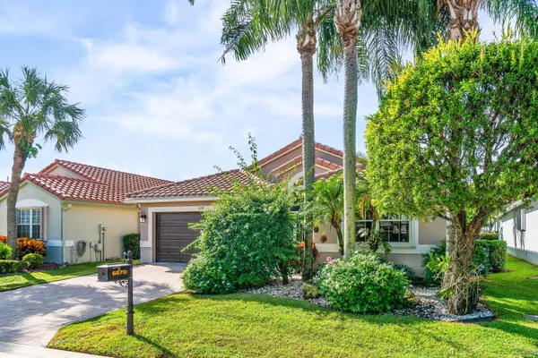 Property Slideshow image 3 of 36 | 6570 maybrook rd, Boynton Beach, FL, 33437