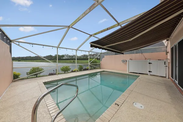 Property Slideshow image 2 of 60 | 2064 tigris dr, West Palm Beach, FL, 33411