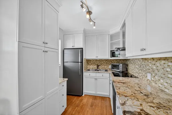 Property Slideshow image 2 of 43 | 280 preston g g, Boca Raton, FL, 33434