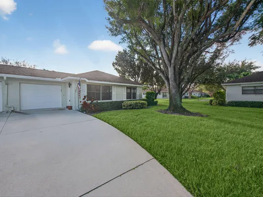 Property Slideshow image 2 of 25 | 4355 cedar tree pl b, Boynton Beach, FL, 33436