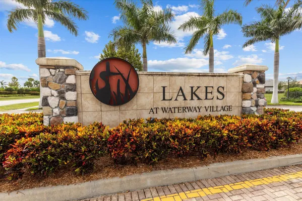 Property Slideshow image 2 of 53 | 4313 beauty leaf cir, Vero Beach, FL, 32967