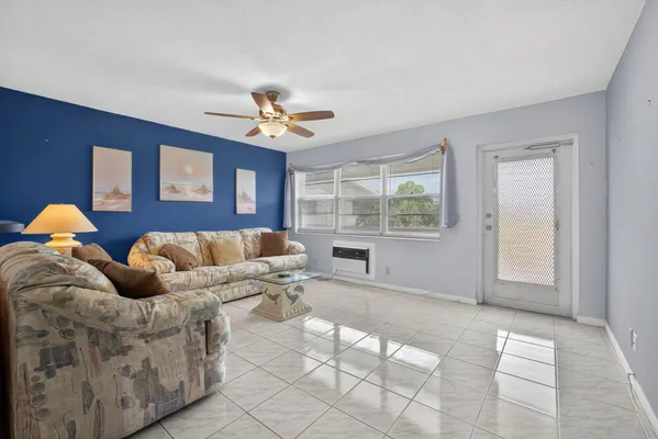Property Slideshow image 2 of 30 | 176 windsor h, West Palm Beach, FL, 33417
