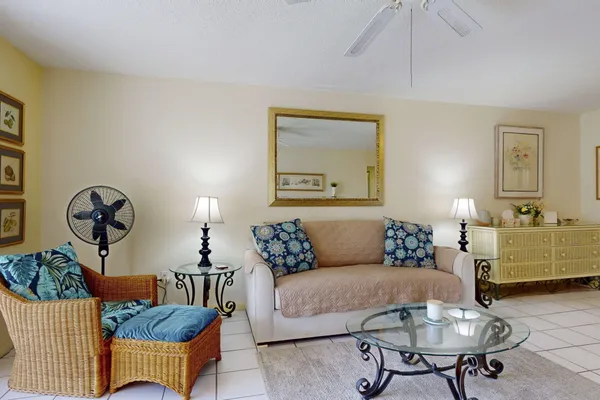 Property Slideshow image 2 of 44 | 1993 sw palm city rd f, Stuart, FL, 34994