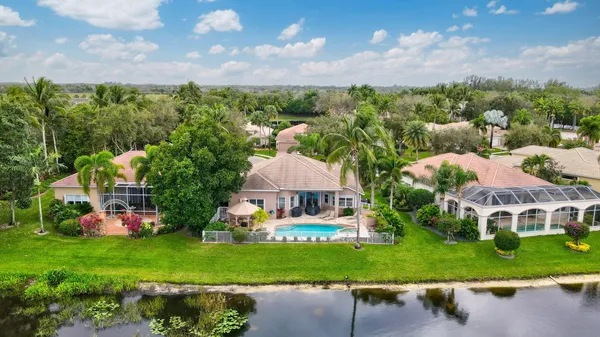 Property Slideshow image 2 of 40 | 6696 via como, Lake Worth, FL, 33467