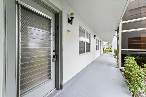 Property Slideshow image 3 of 36 | 588 normandy m, Delray Beach, FL, 33484
