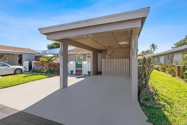 Property Slideshow image 2 of 34 | 6871 moonlit dr, Delray Beach, FL, 33446