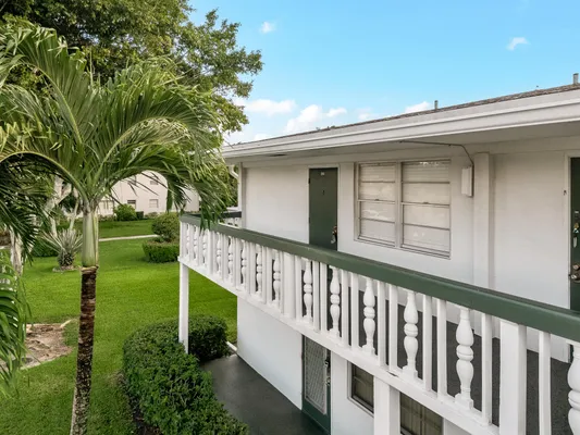 Property Slideshow image 2 of 55 | 184 oakridge l # 184, Deerfield Beach, FL, 33442