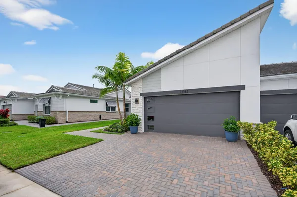 Property Slideshow image 3 of 107 | 12183 sw viridian blvd, Port Saint Lucie, FL, 34987