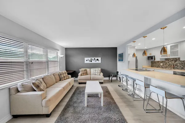 Property Slideshow image 2 of 35 | 2103 lucaya bnd f3, Coconut Creek, FL, 33066