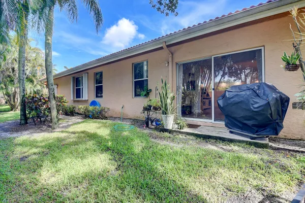 Property Slideshow image 3 of 43 | 9892 summerbrook ter c, Boynton Beach, FL, 33437