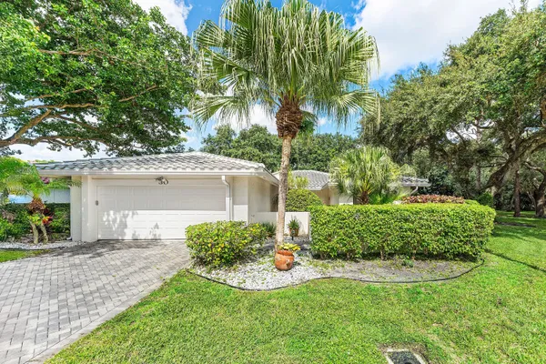 Property Slideshow image 3 of 84 | 30 hampshire ln, Boynton Beach, FL, 33436