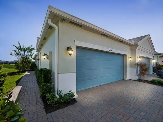 Property Slideshow image 2 of 131 | 11249 sw winding lakes cir, Port Saint Lucie, FL, 34987